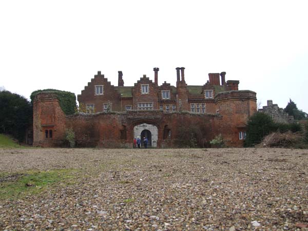 Roydon Hall 01